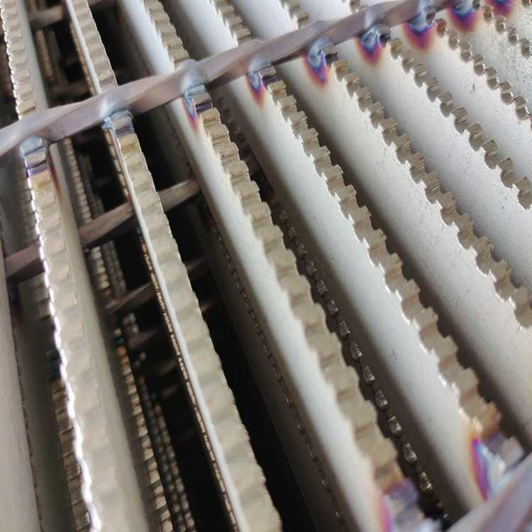 Toothed Galvanized Steel Grating Platform Access Leak Proof Floor