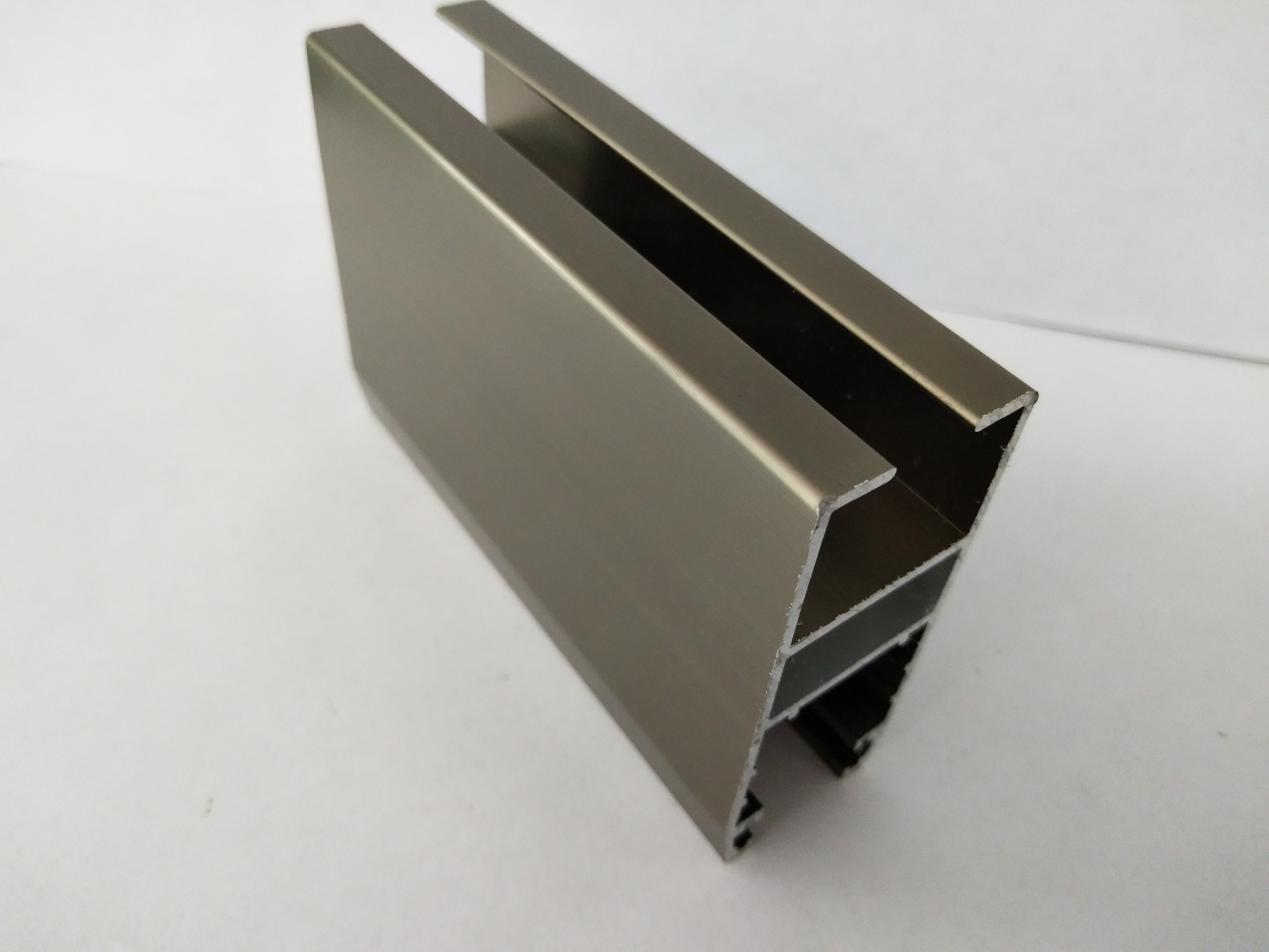 1.4 Thinck Adhesion Uniformity Extruded Aluminum Electronics Enclosure Acid And Alkali Resistant