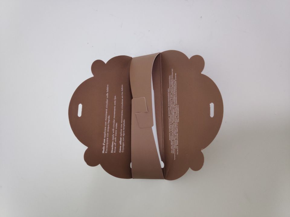 Fancy cute flat packed custom design wholesale small cosmetics gift paper bags with ribbon