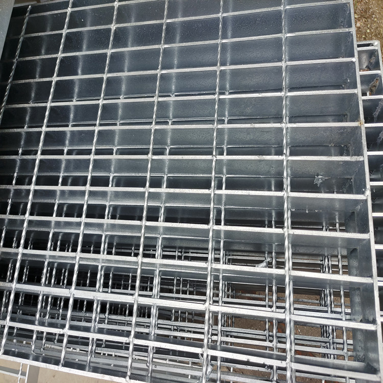 Hot Dipped Mesh Galvanized Steel Grating High Load For Trench Cover