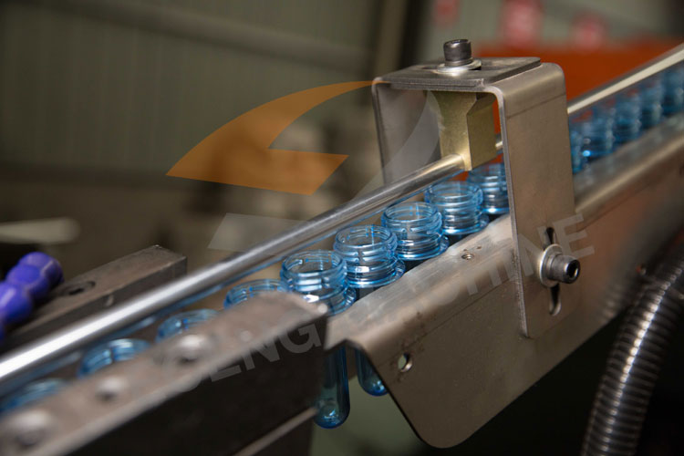 5000BPH Water Bottle Blowing Machine