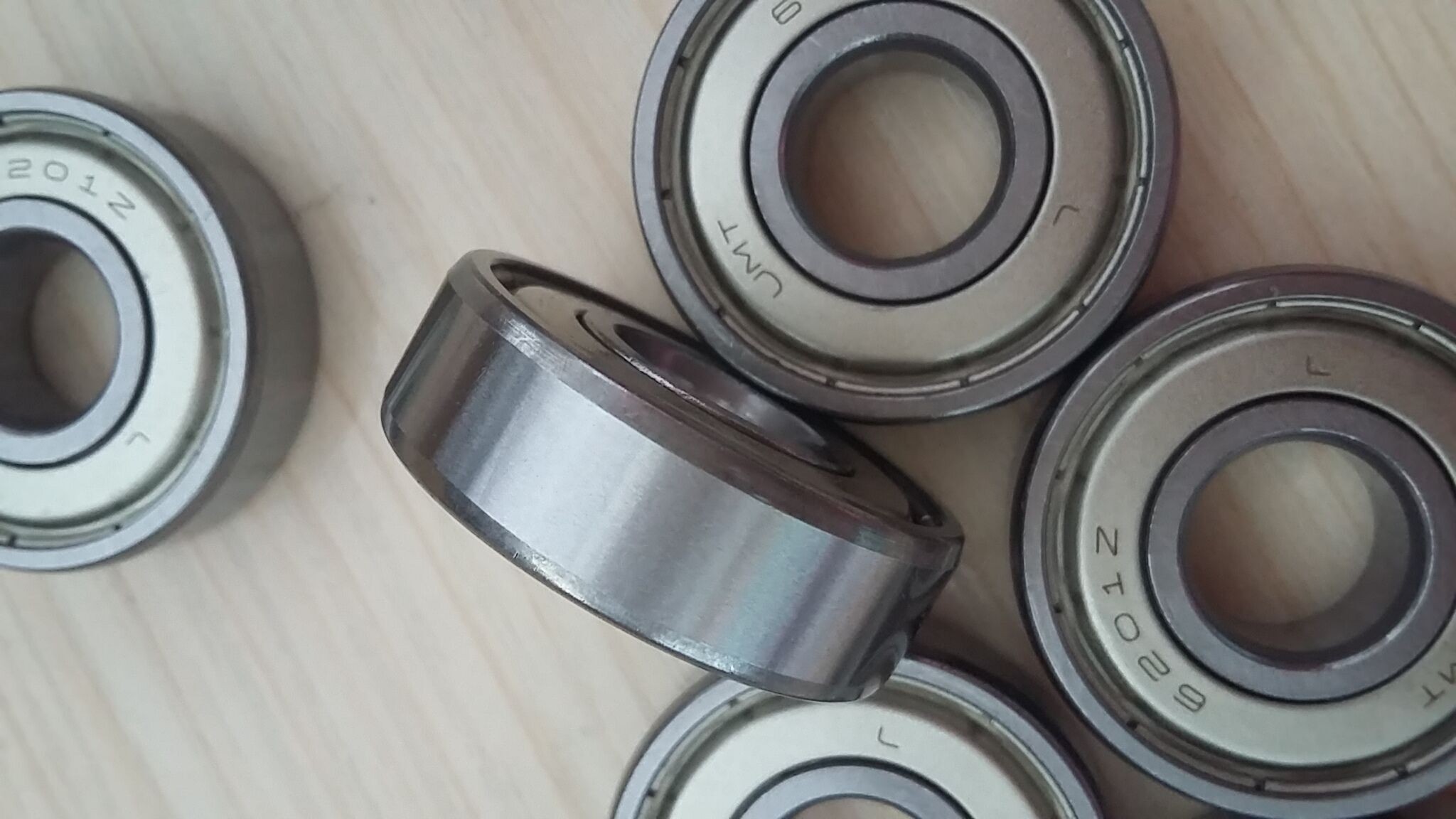 C0 Clearence URB Deep Groove Ball Bearing 6216 ZZ For All Kinds Of Machine