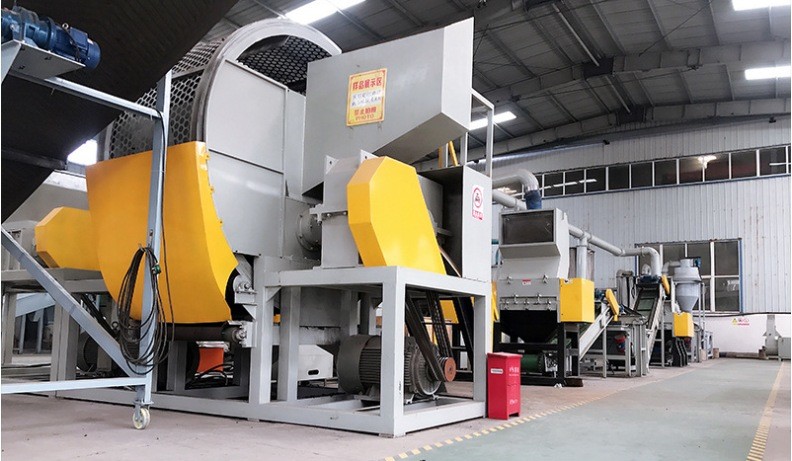 Waste Tyre Recycling Plant Rubber Crusher Tire Grinder Machine