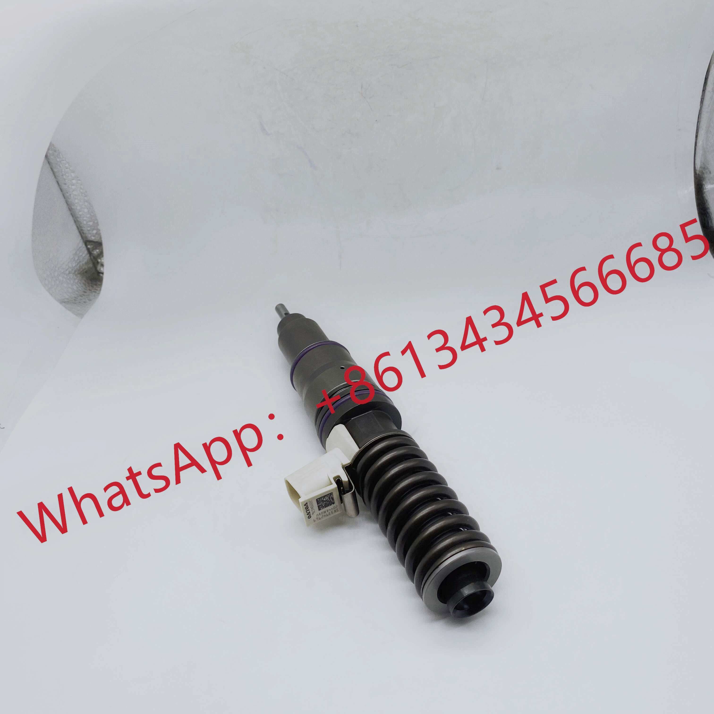 E3.27 Diesel Fuel Injector For Volvo 21977918 BEBE4P02001 BEBE4P03001 22254576 MD13 EURO 6