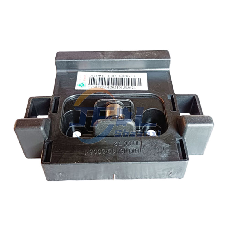 Front Radiator Mask Lock Assy 810W61140-6006 for SITRAK HOWO C7H T5G spare parts