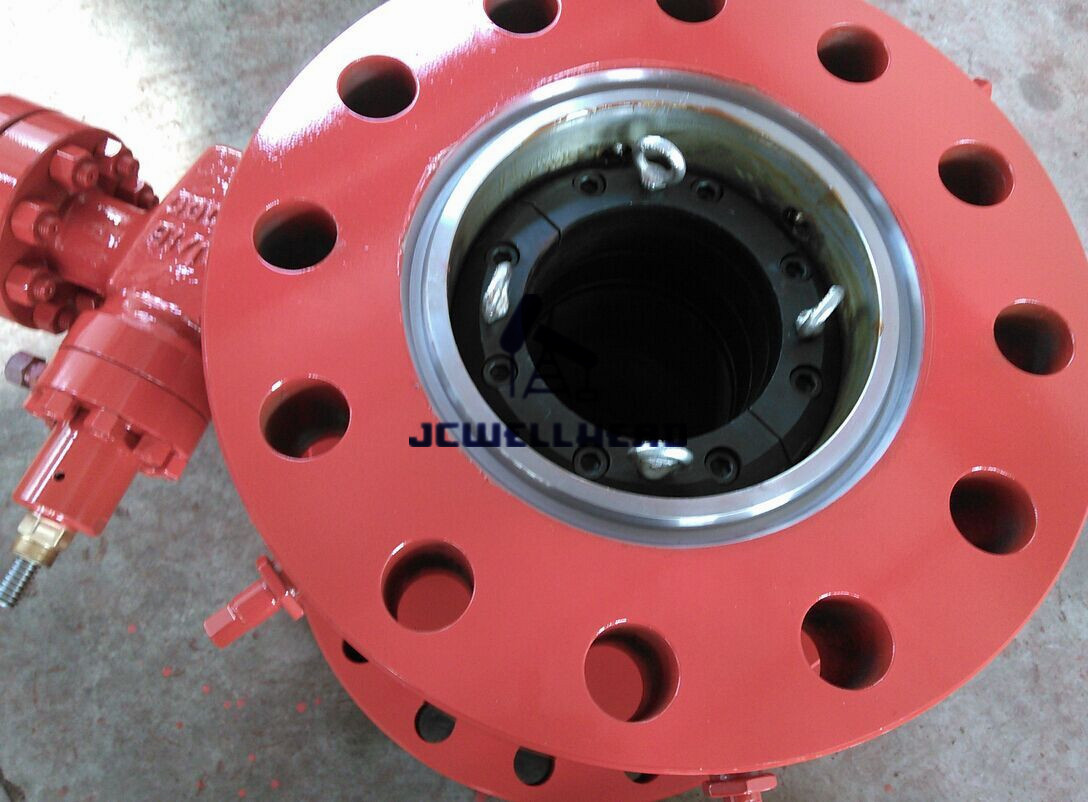 High Load Capacity Oil Wellhead Equipment Casing Head Housing Alloy Steel Forging