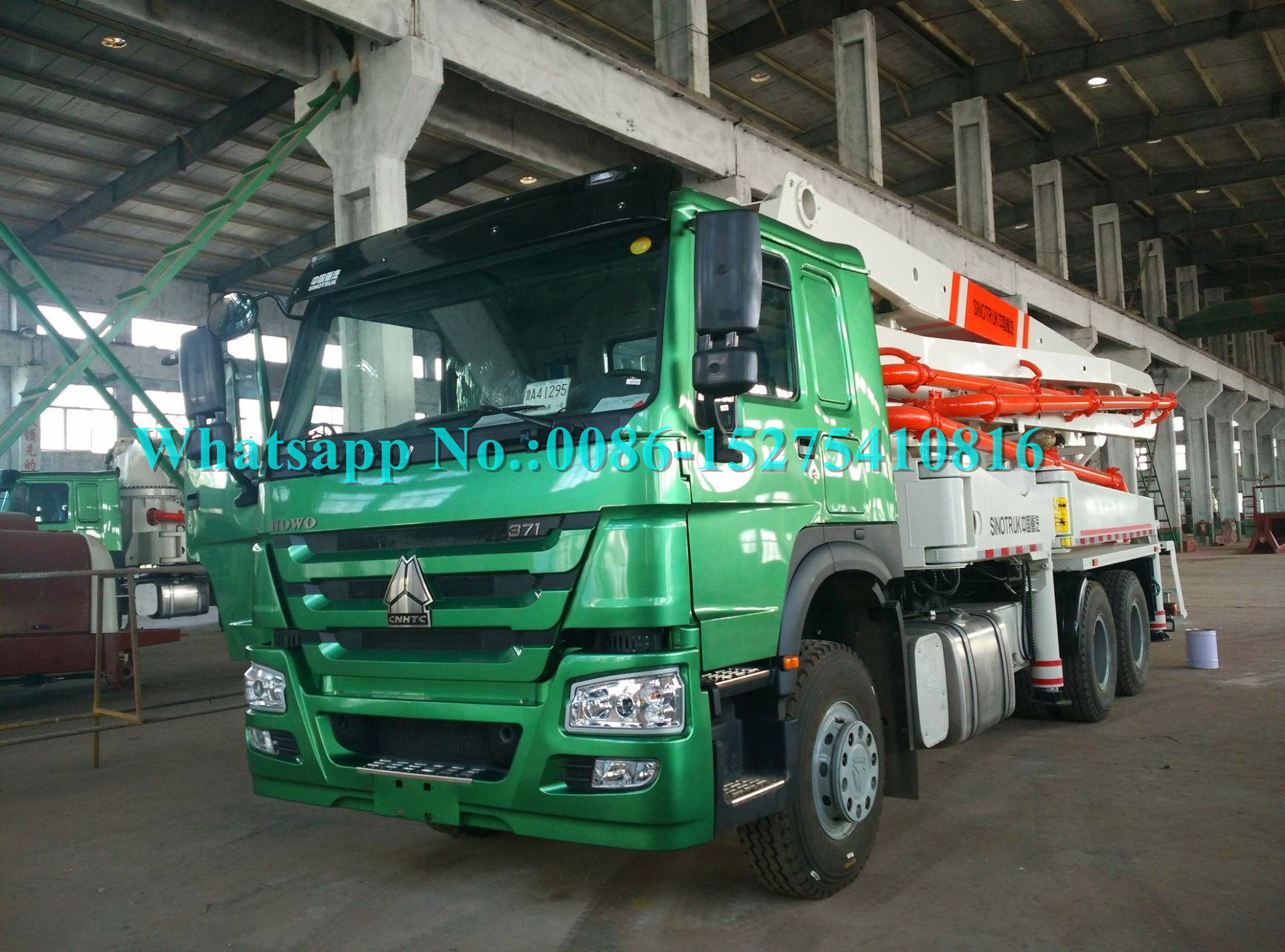 4 Arms Cement Pumping Machine / Concrete Construction Equipment SY5295T 80 Km/H