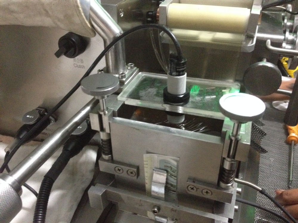 Spreader box and Die roll Copper Capsule encapsulation Filling Machine Parts