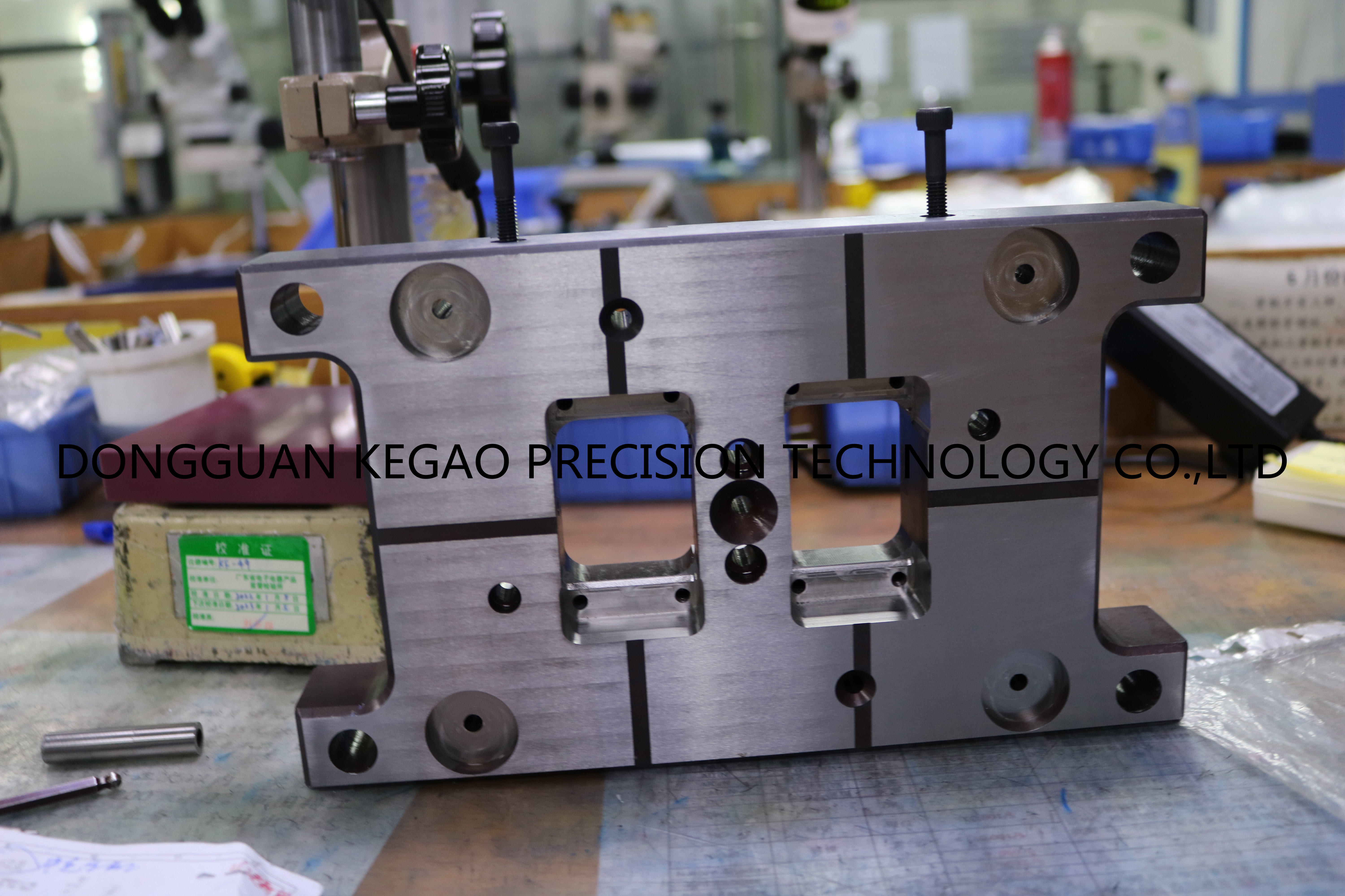 Precision Connector Mold Parts , Cavity Plate Mold H13 Material