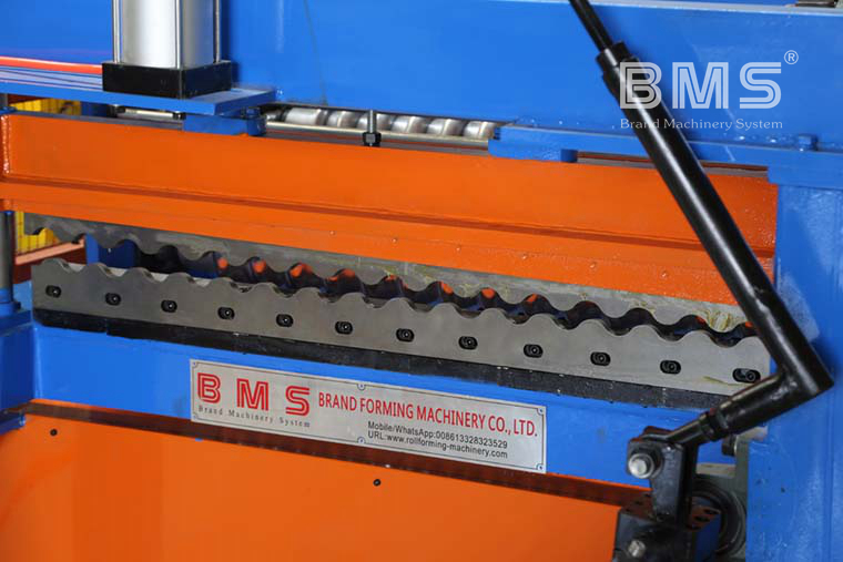 European Style Corrugated Roof Roll Forming Machine / Roof Sheet Making Machine