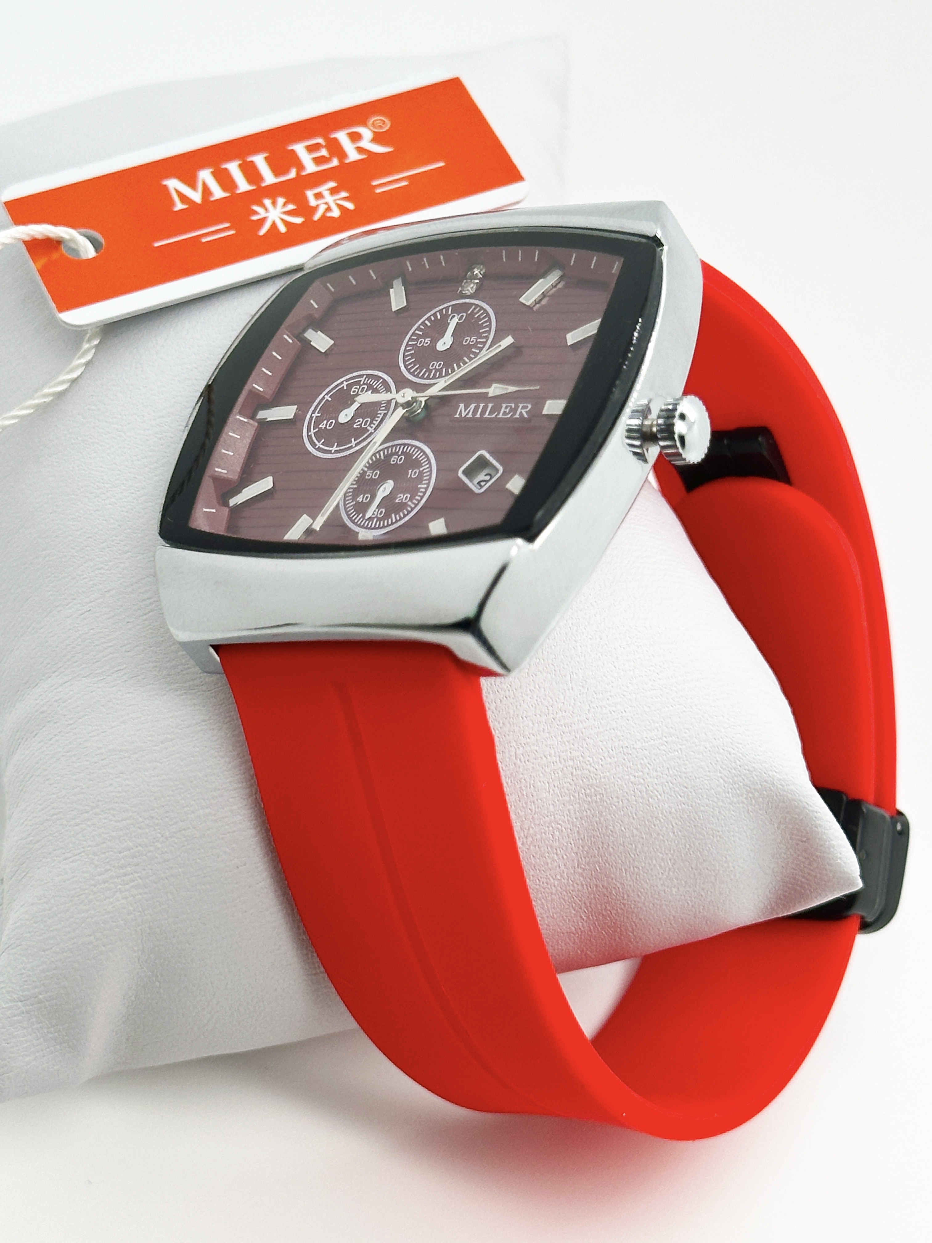Water Resistant Men's Silicone Watches Quartz Movement Custom Logo