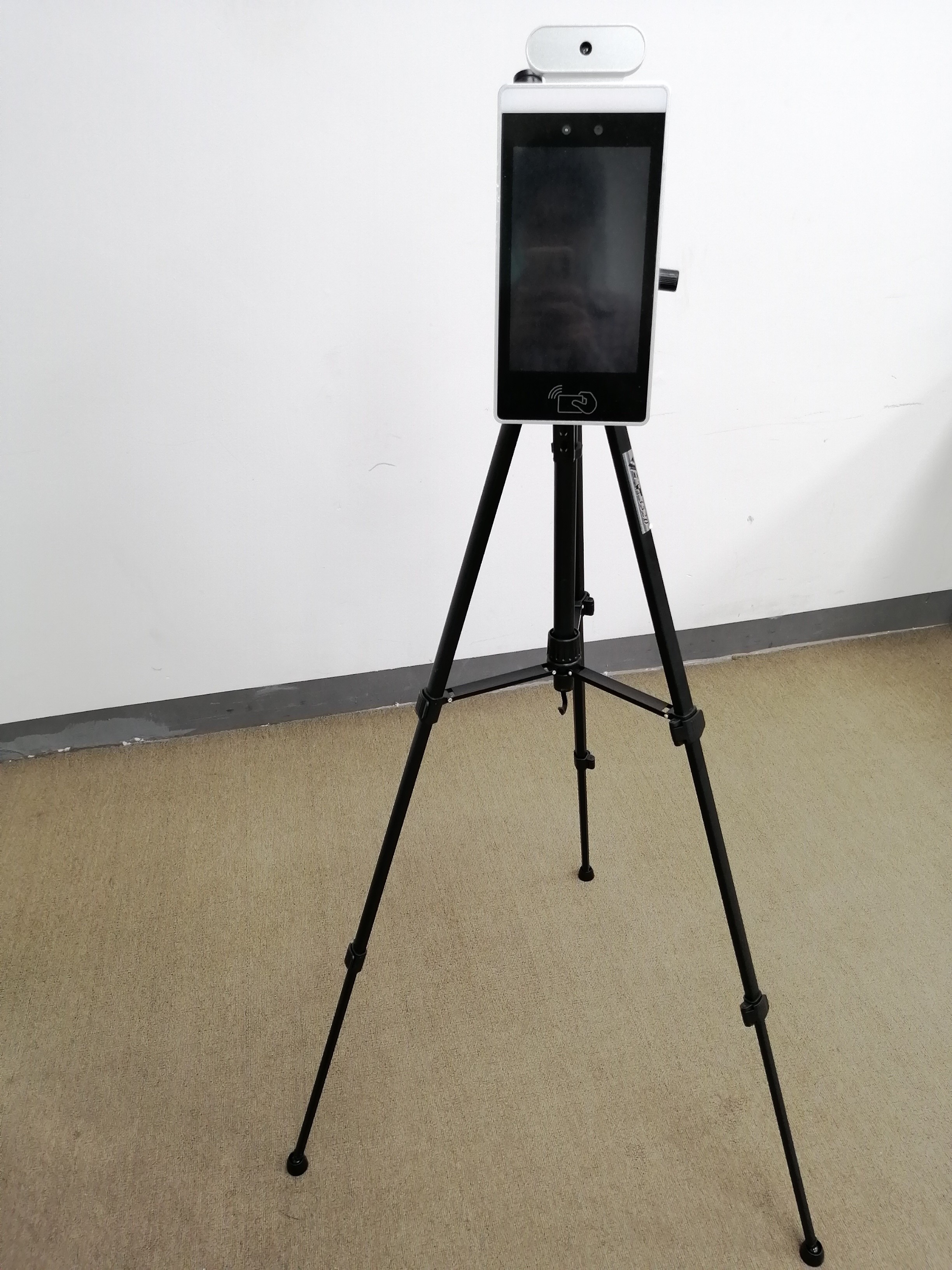 OEM Camera Monitor android Face Recognition LCD Screen Temperature Detecting Time Attendance Solution