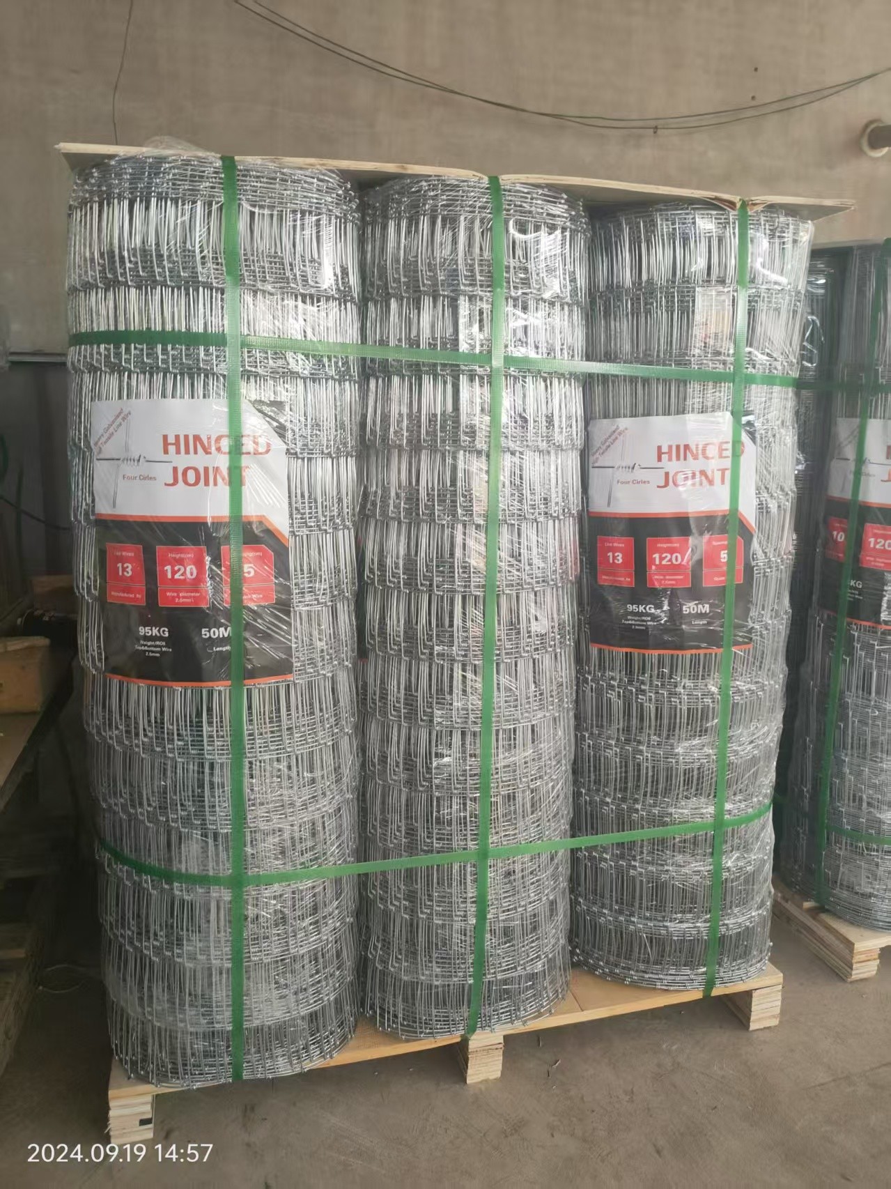 6FT High Prevent Sheep Escapes Heavy Duty Galvanized Cattle Mesh Fence