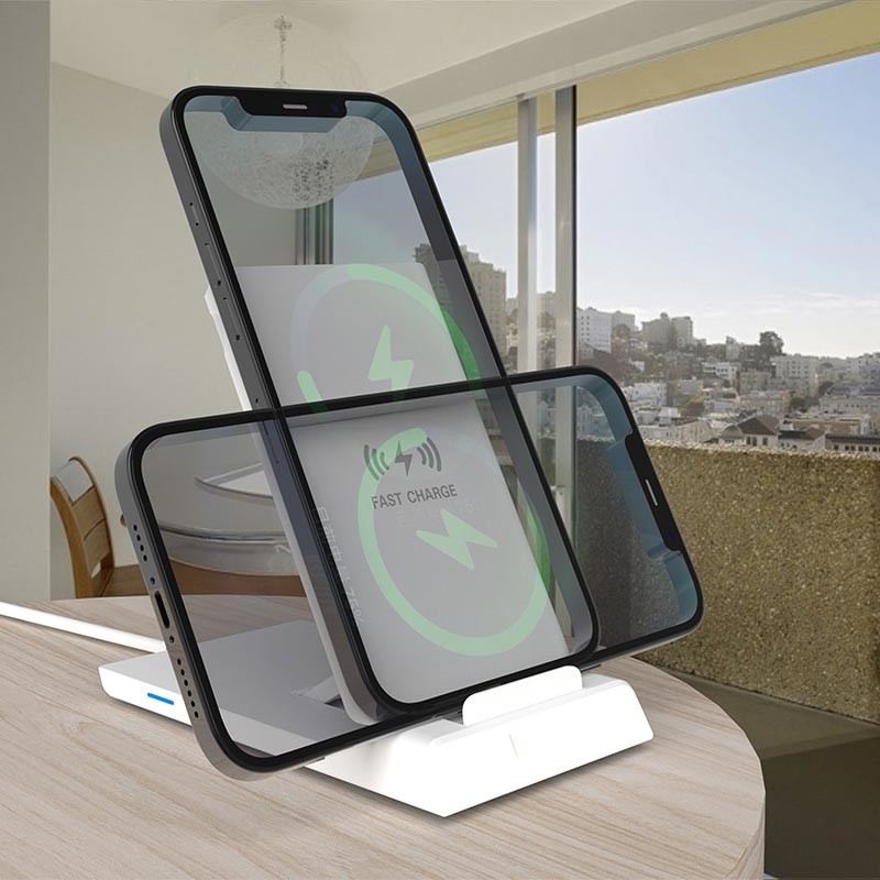 ABS PU Qi Standard Desktop Wireless Charger Response Long Distance