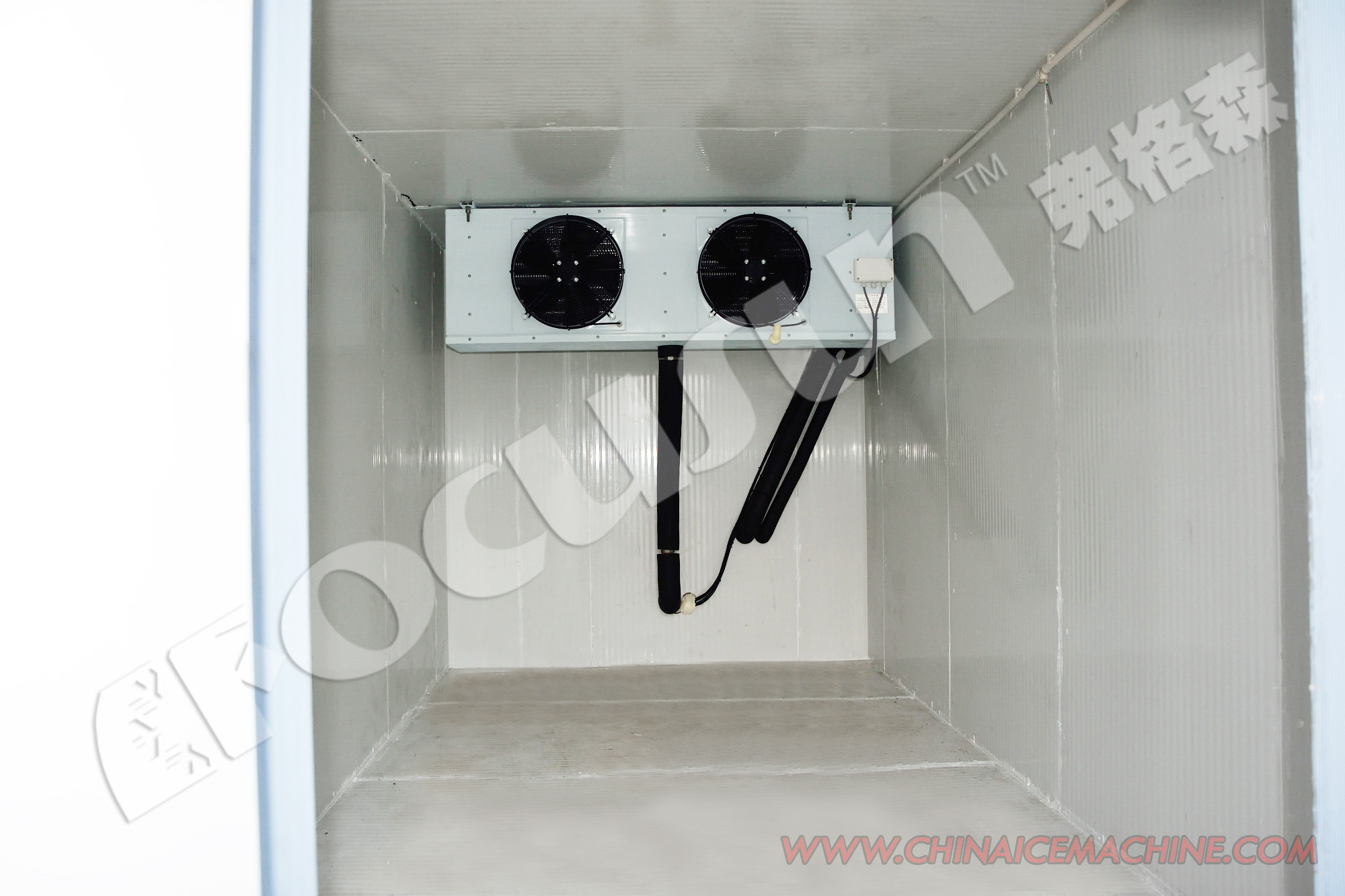 Solar Power Container Cold Room Storage for Fresh Food Goods 20ft Refrigerant R-22 R-404A