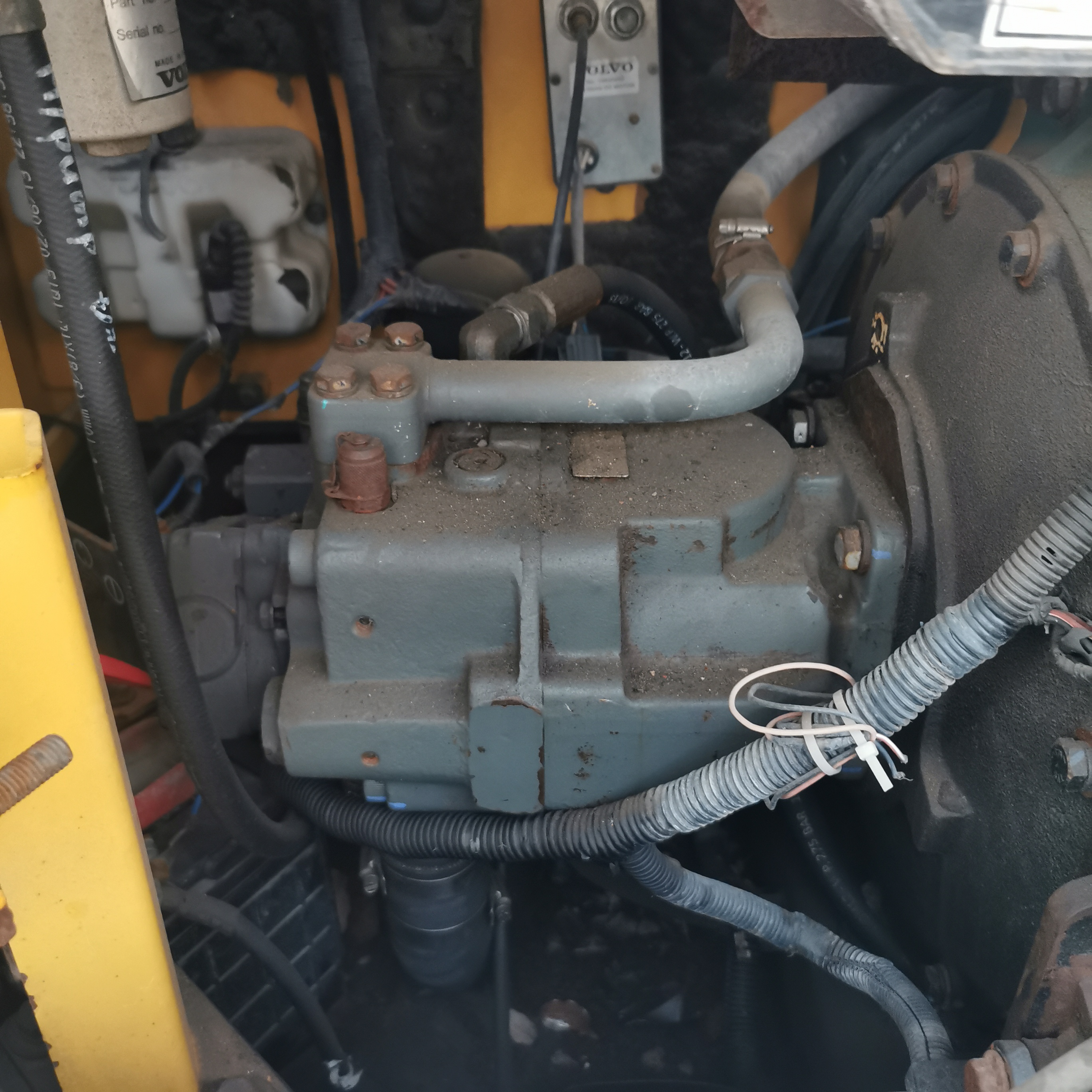 Used Volvo Ec80D Excavator with 7TON Operating Weight and 4001-6000 Working Hours
