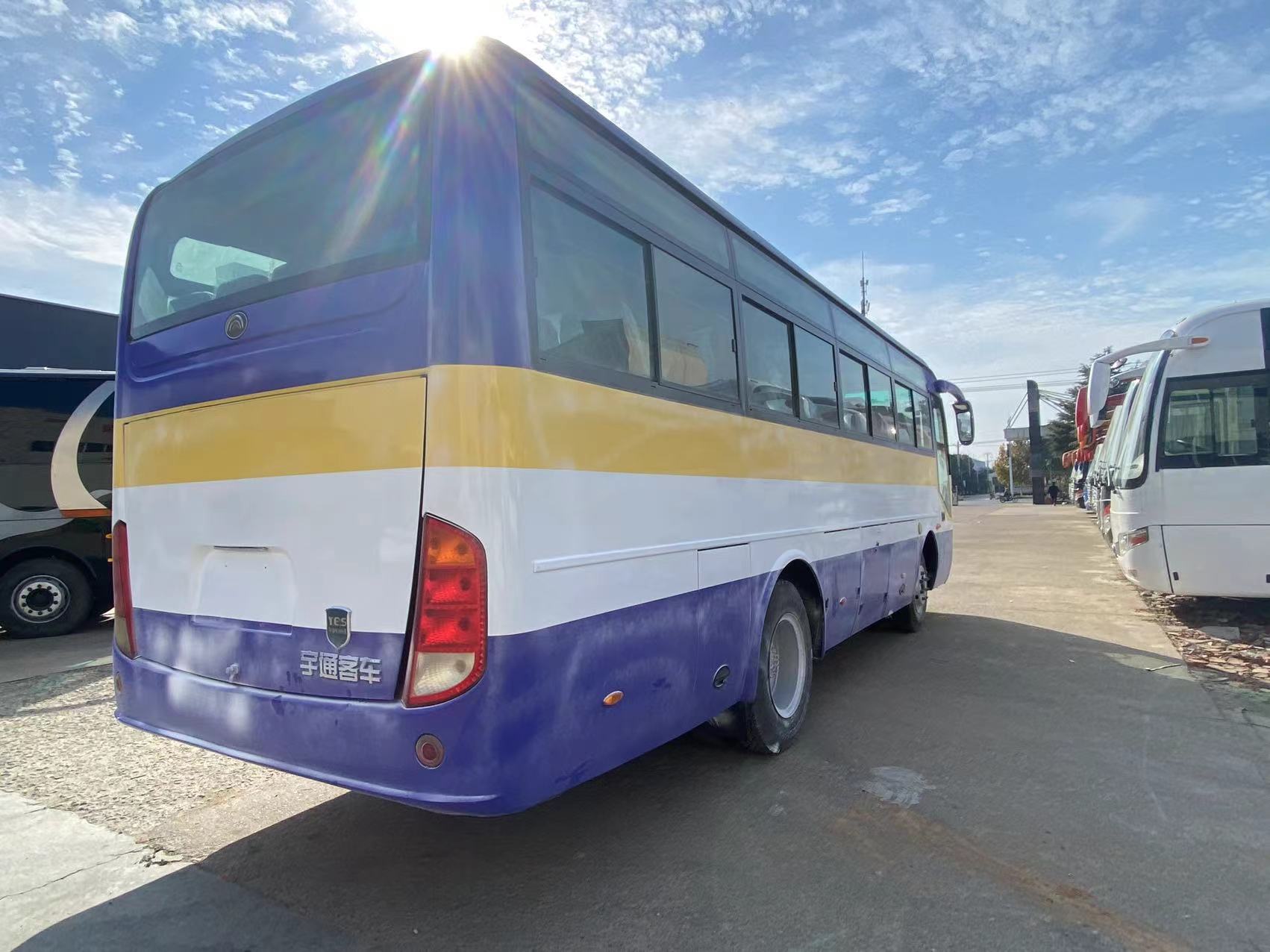 Left Hand Drive 45-46 Seater Used Coach Buses with 6-8L Engine Capacity