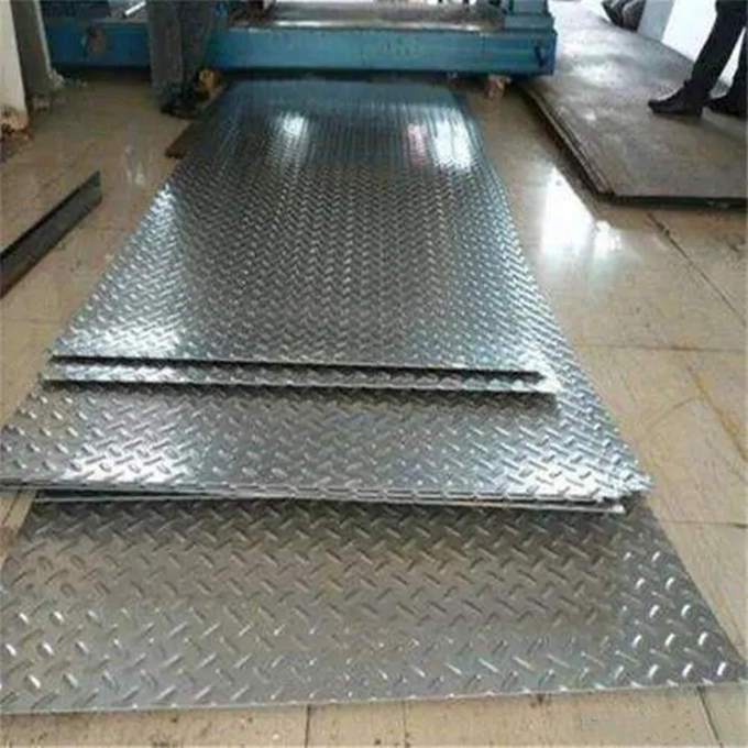 Cold Rolled Checkered Stainless Steel Sheet Anti Skid Steel Plate