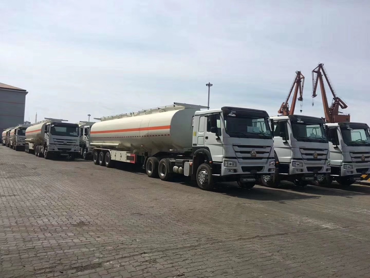 Factory fuel tanker trailer price 3 axle 45000 liters oil tanker semi trailer