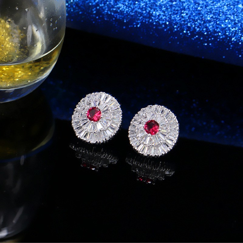 Fashion CZ Earring Studs Cartilage Earring for Women Copper CZ Zircon Leaf Small Stud Earring Piercing Jewelry Gif