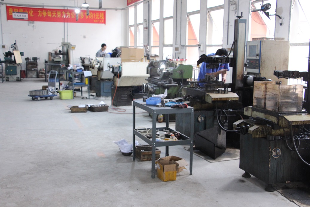 Dc53 Material Thread Rolling Die GB/T Standard With 59 -62HRC Hardness