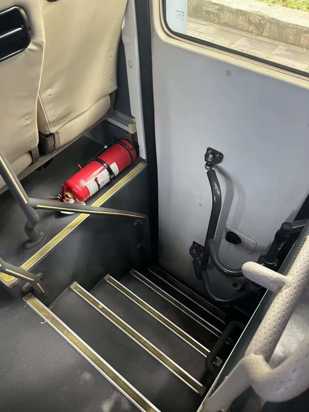 HIGER 48 Seats Used Tourist Bus Produced In September 2018 11120×2550×3595mm