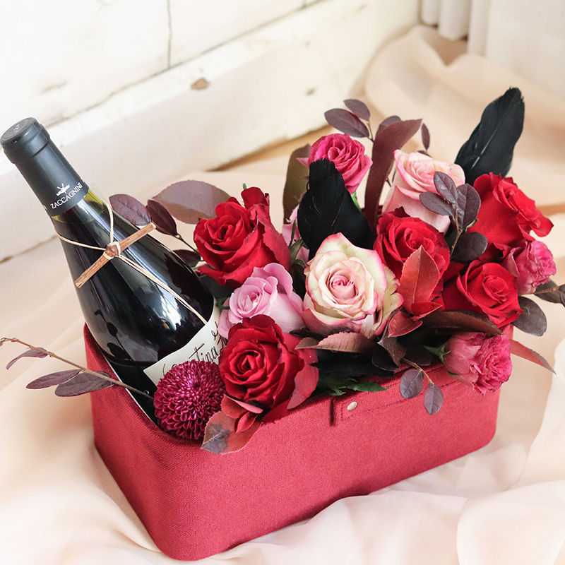 Rectangular Portable Artificial Fresh Rose Round Hat Handle Flower Boxes with Own Logo