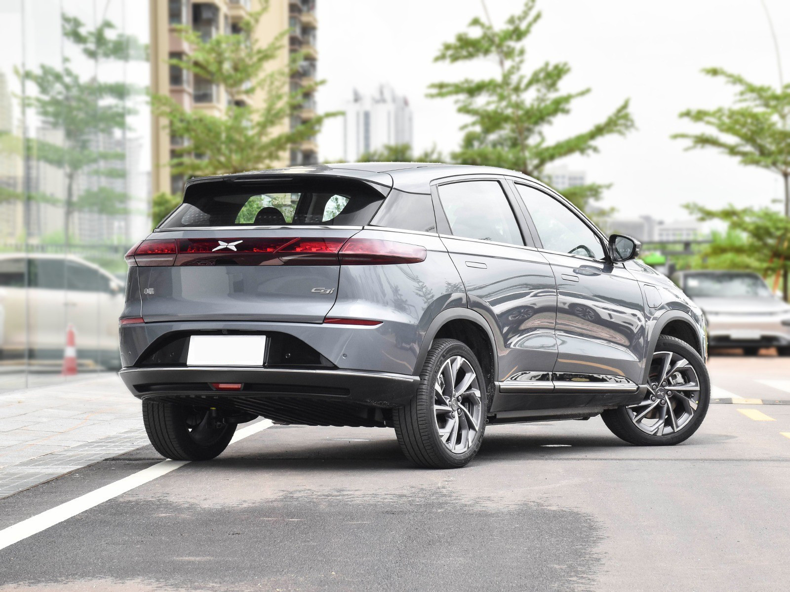 Xpeng G3 520 SUV Electric Car Compact 155KW Front Drive For Family