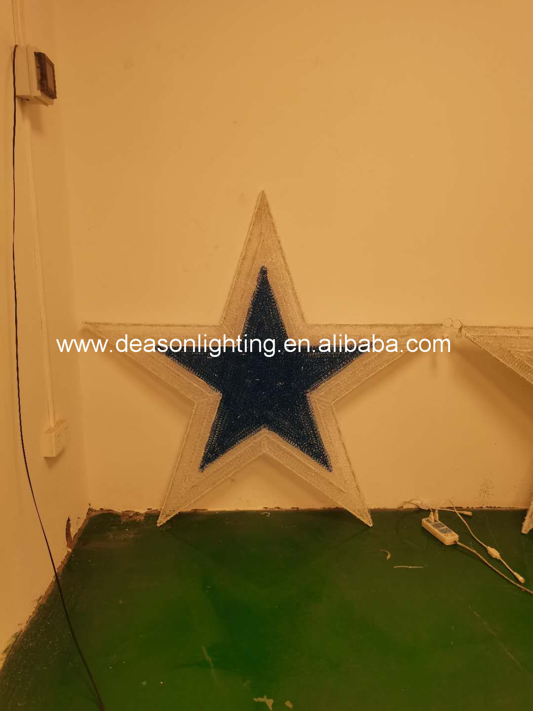 large outdoor christmas star light
