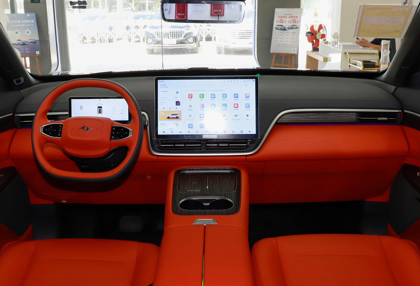 Left Steering Energy Vehicle Customized 5-door 6-seater SUV Dongfeng Yipai 008 Electric Vehicle 636MAX Pure Electric SUV