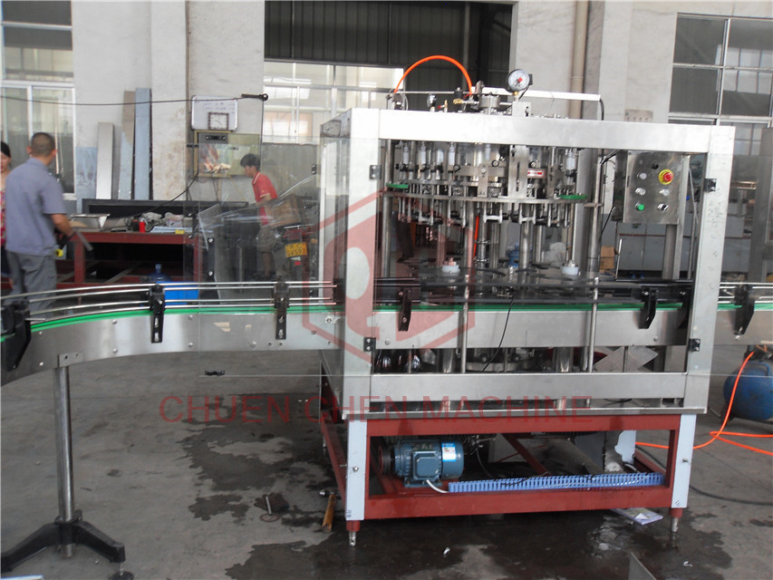 Craft Beer Bottle Filling Machine , Aqua Water Soft Beverage Carbonated Drink Machine