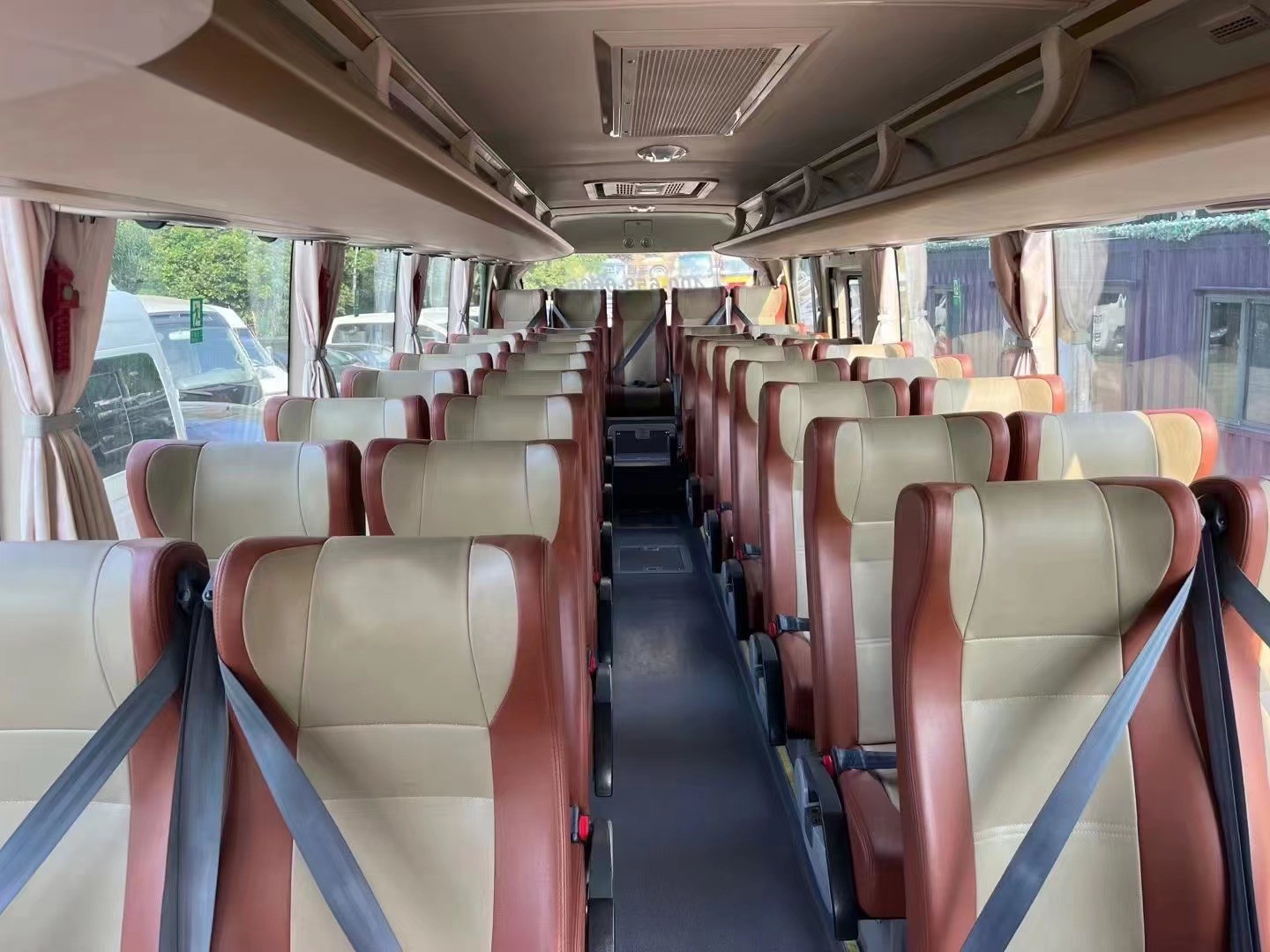 2015 Commuter Used Passenger Yutong Bus Second Hand Euro 3 Emission Coach