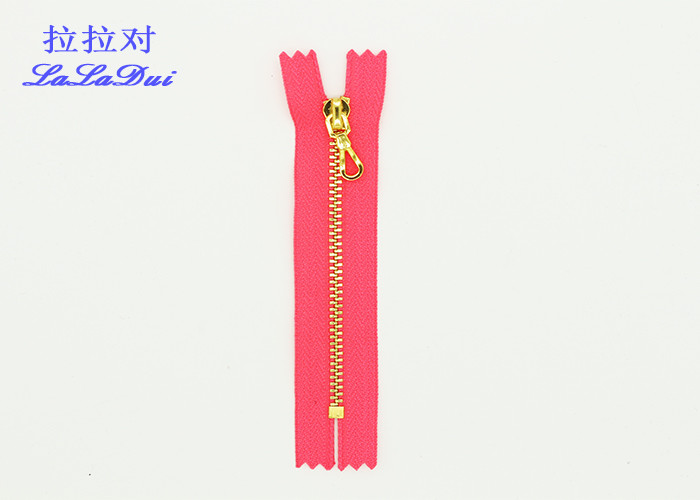 3# Good Quality Shiny Gold Closed End Metal Teeth Zipper With Custom Puller