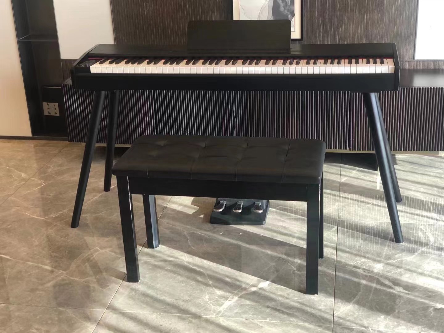 OEM& ODM piano 88 keys hammer keyboard Midi digital music piano Portable the function of changing voice, recording, acc