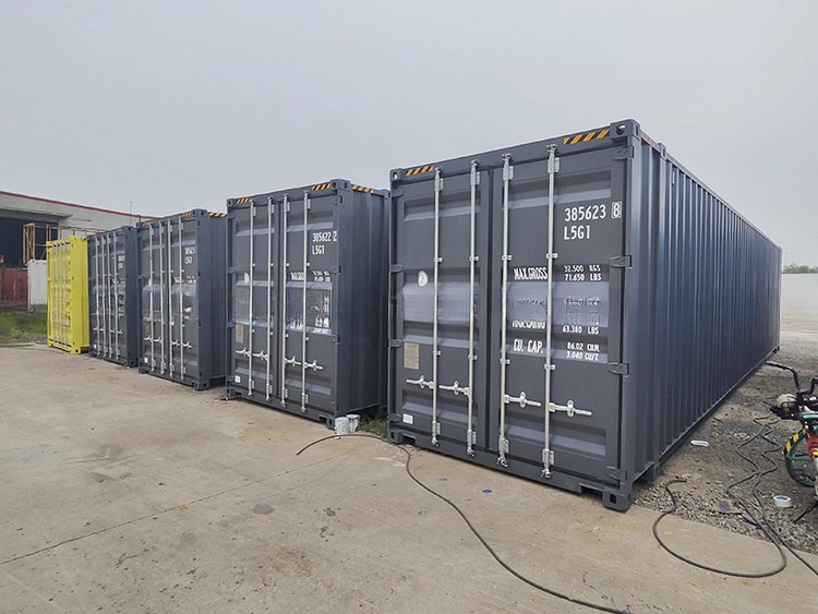 45ft Length High Cube Shipping Container Heavy-Duty Steel Construction