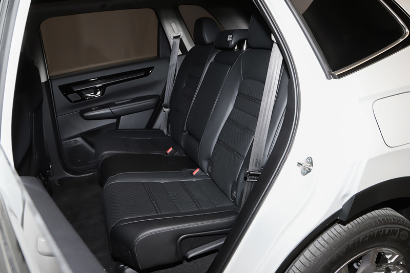 2023 High Speed CVT 1.5L 2.0L SUV Car with ABS and Front 4 Rear 4 Radar in Market