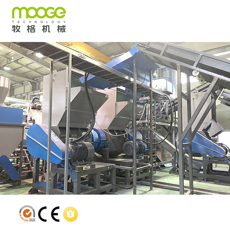 PP HDPE Plastic Grinding Equipment 1500KG/H PET Bottle Scrap Grinder Machine