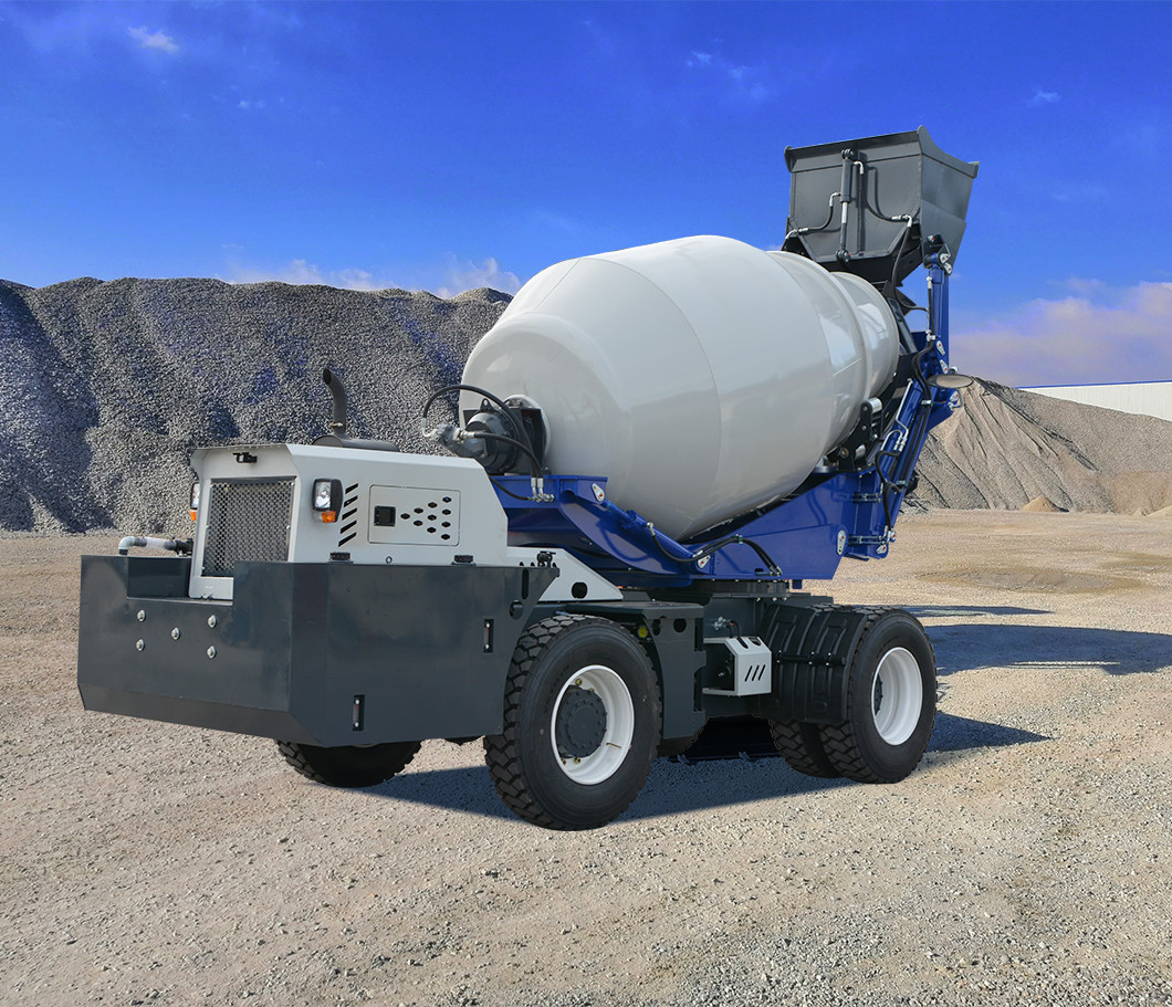 Mobile Self Loading Concrete Mixer Truck 55KW Automated Operation