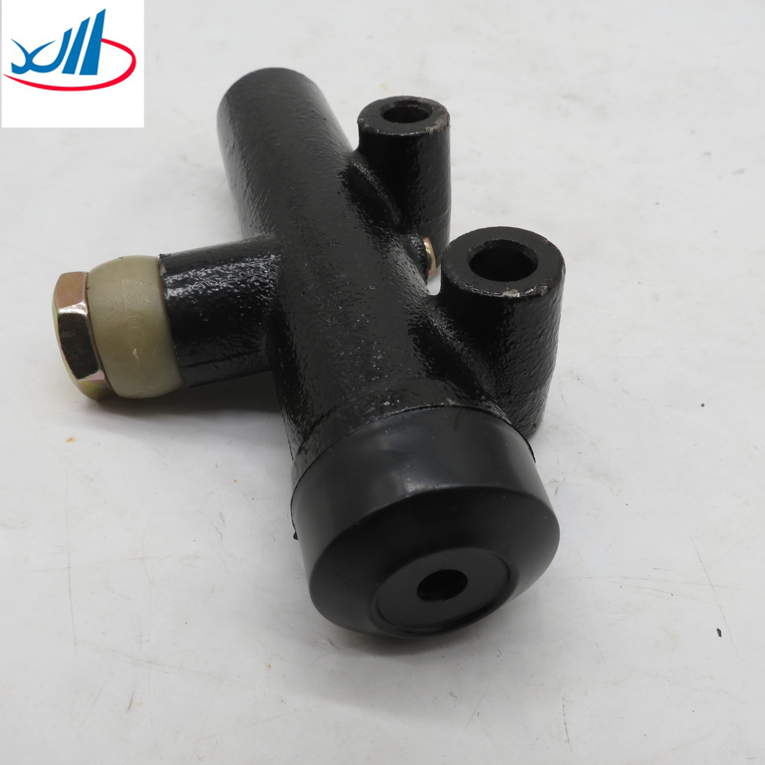 Gearbox Spare Parts Clutch Master Cylinder For China Light Truck