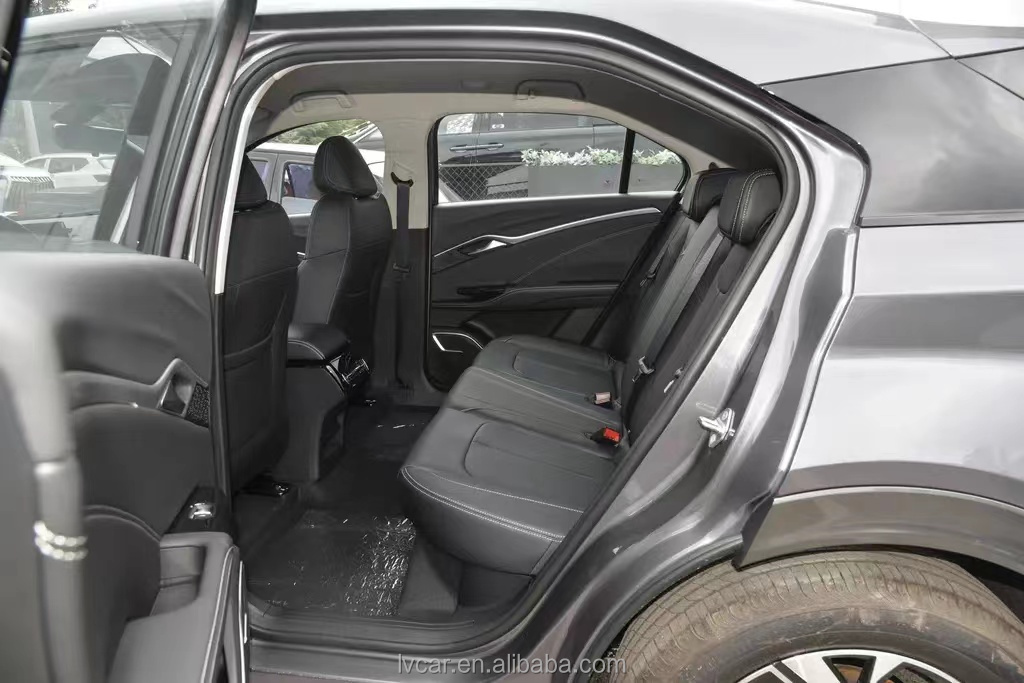 Left Steering Driving Type Neta U Nezha U-II 400 500 Pure Electric SUV for Adult