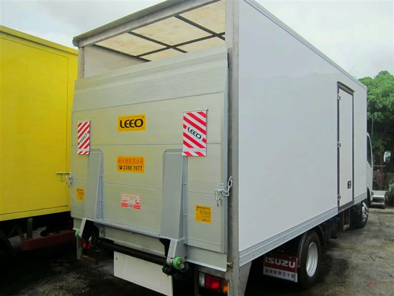 Steel Tailboard Hydraulic Equipment Lift Black Color DC12V 2KW