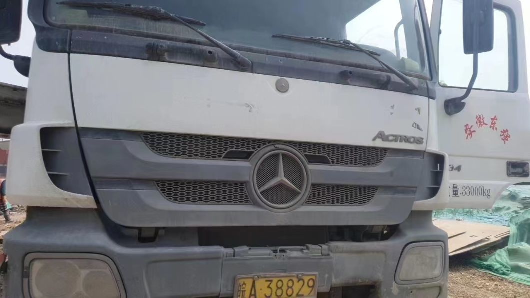 Original Condition 2012 Zoomlion 47m Concrete Pump on Benz Chassis