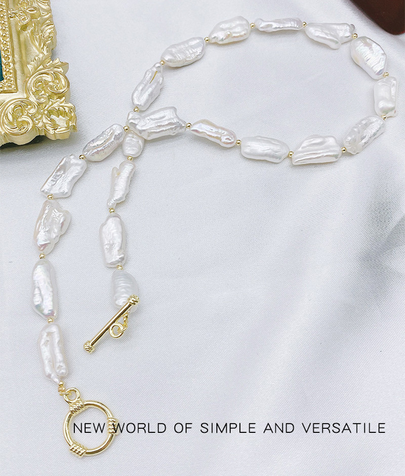 Baroque Pearl Coin Portrait Pendant Necklace for Women Vintage Link Chain Necklace Natural Baroque Pearl necklace