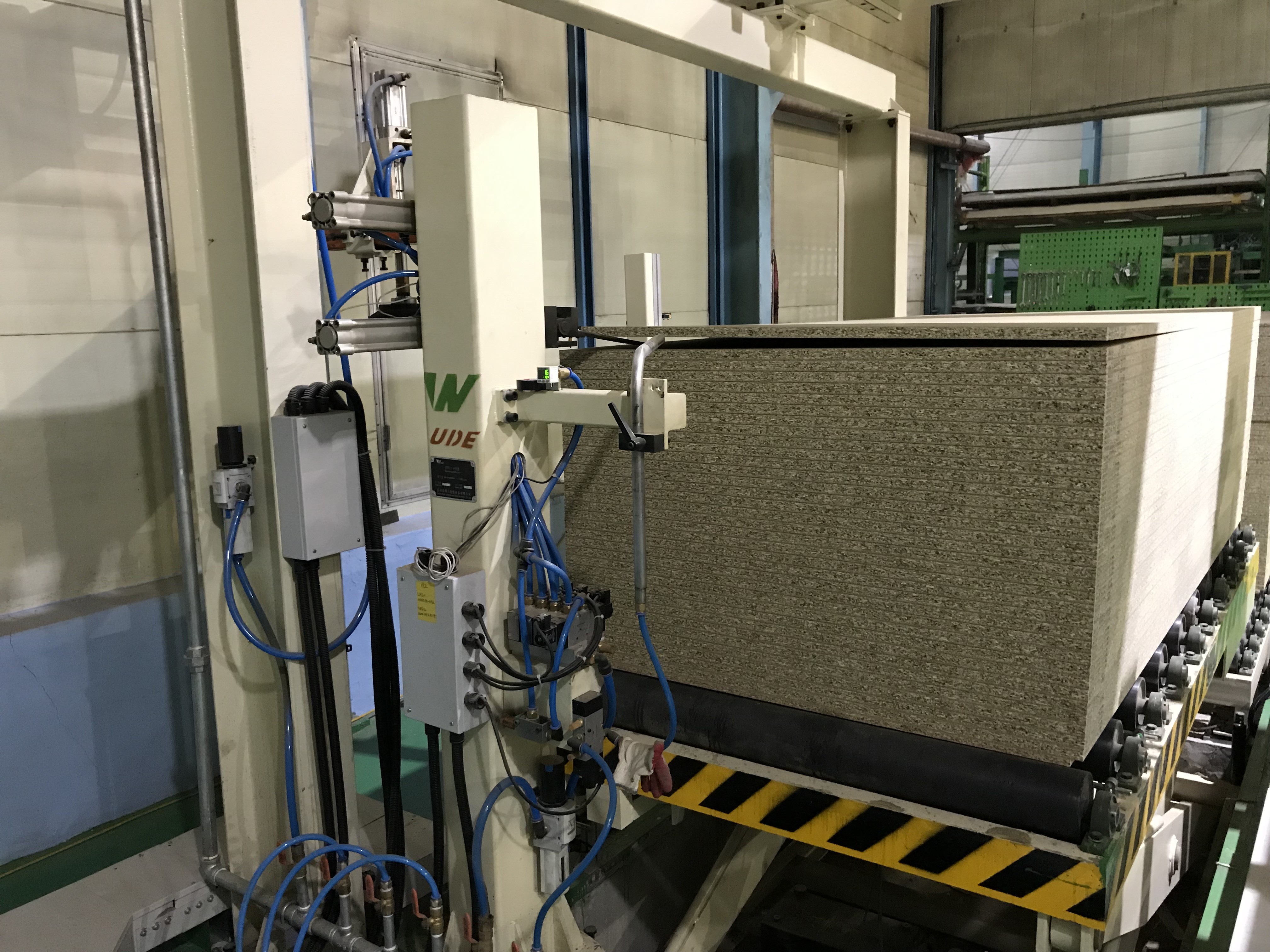High Efficiency Short Cycle Lamination Line / Melamine Flooring Production Line