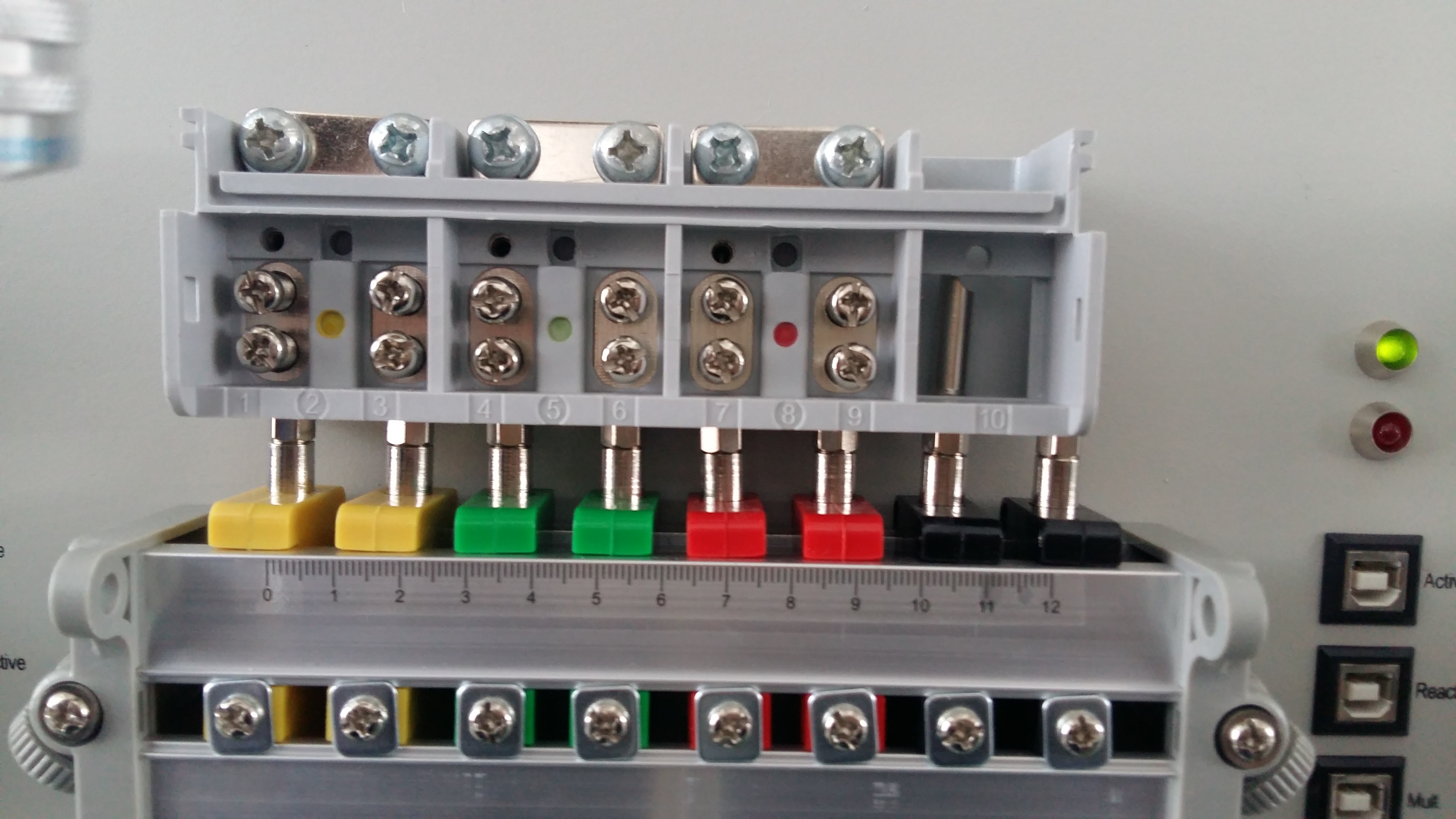 HS-6303E Three Phase KWH Meter Test Bench 16 pcs Accuracy class 0.05%, 57.7-460 Voltage 0-100 A current  45-65 Hz