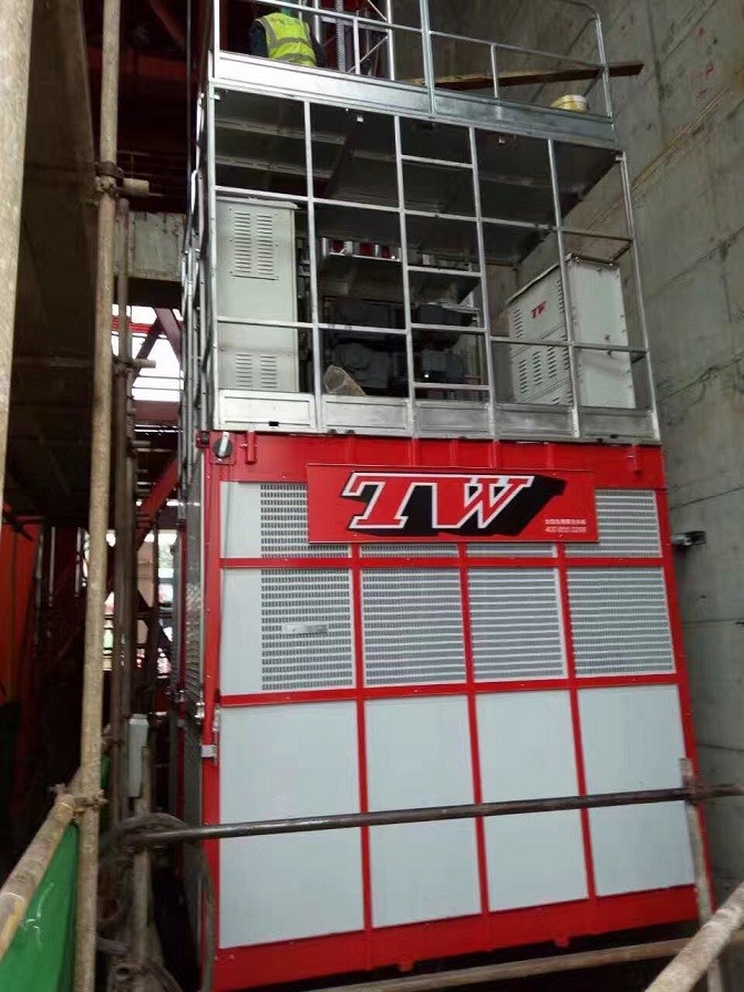 Construction 500m 96m/Min Passenger And Material Hoist Lift Bevel Heicial Gearbox heavy duty height lifter