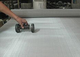 Sintered Stainless Steel Woven Wire Mesh , Fine Mesh Hardware Cloth