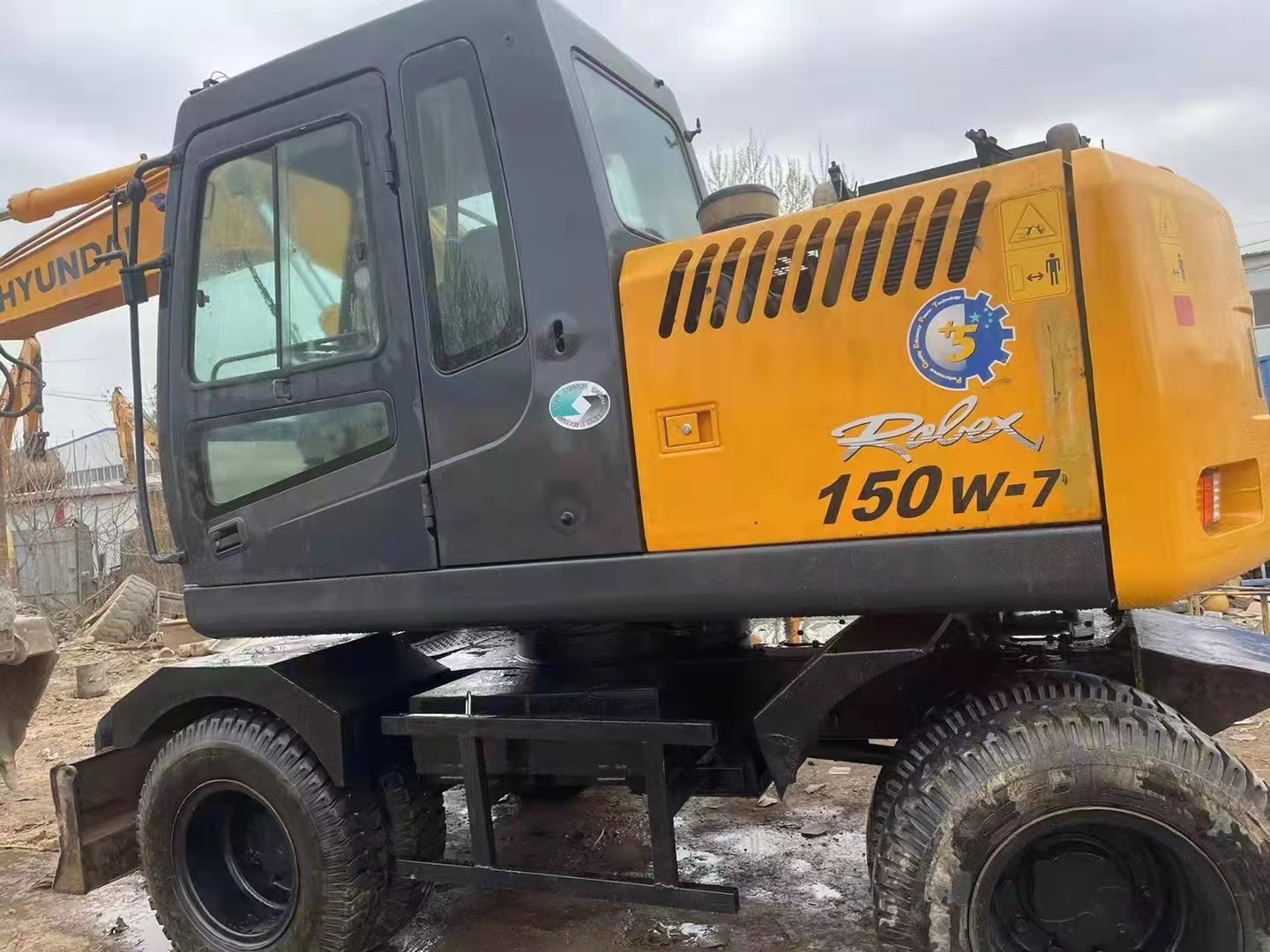 17.17 Ton Hyundai R150W-7 Used Wheel Excavator 4.5L Displacement