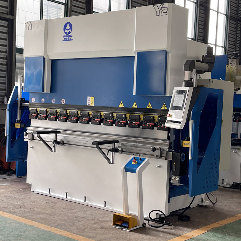 Delem System 4+1+2 Axis Hydraulic Press Brake CNC Bending Machine With DA53T