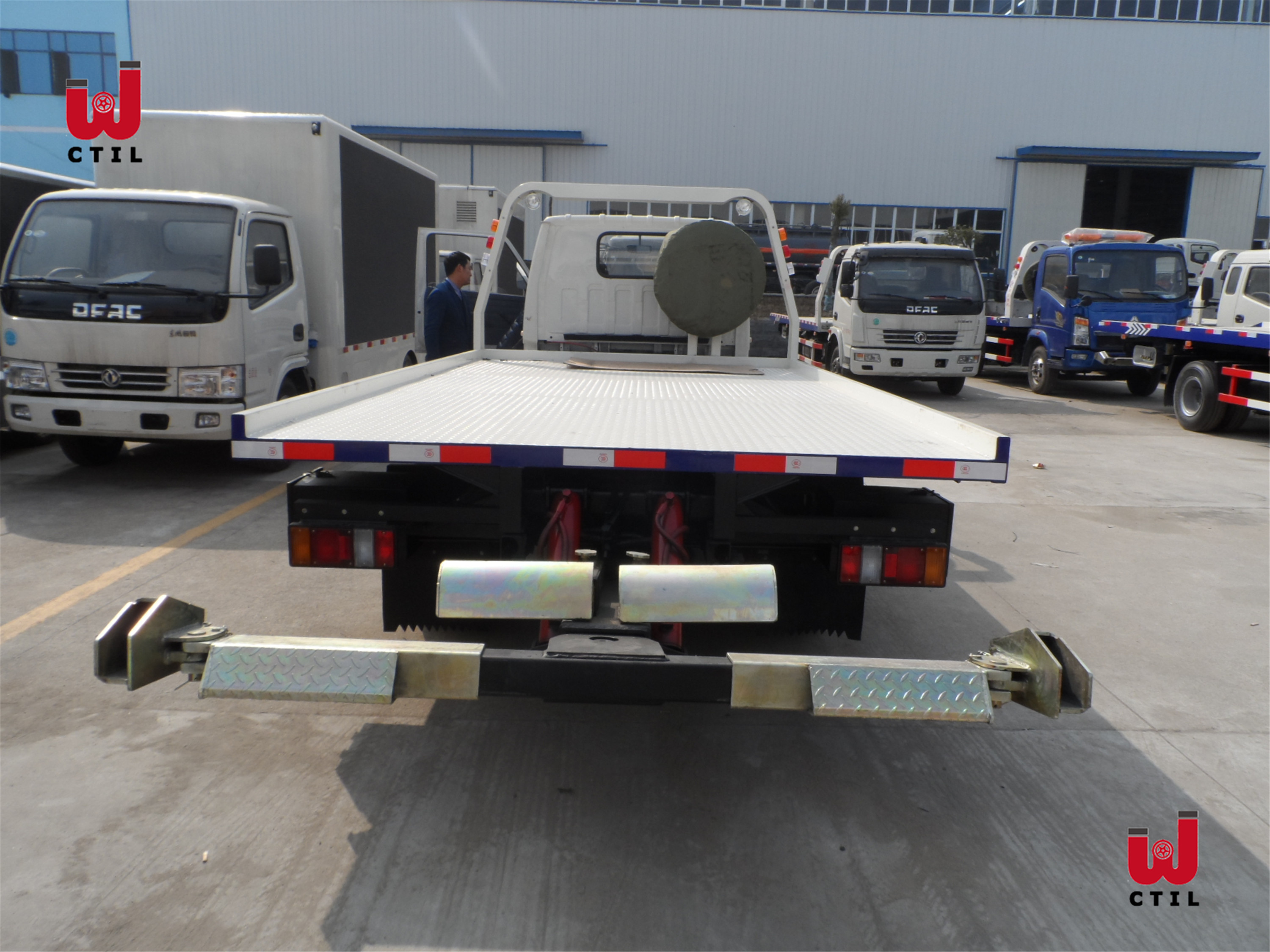 CDW Wrecker Tow Truck 4x2 Diesel Light Duty Tow Truck